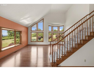 Living Room/Entrance
