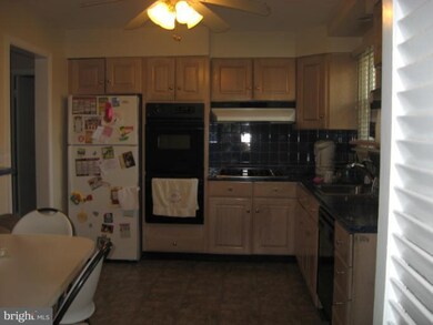 6104 Rusk Ave, Baltimore, MD 21209 - photo 7