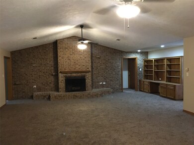 18803 Meadow Lark Ln, Tomball, TX 77377 - photo 2