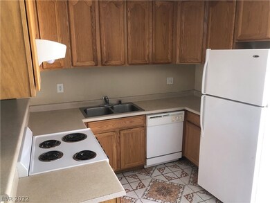 2252 E Desert Inn Rd, Las Vegas, NV 89169 - photo 6