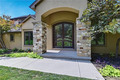 445 Navajo Ln W, Lake Quivira, KS 66217 - photo 3