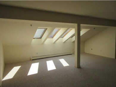 41 Hildred Dr, Burlington, VT 05401 - photo 2