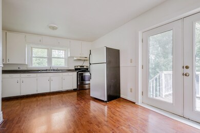 209 Beech St E, Three Oaks, MI 49128 - photo 7