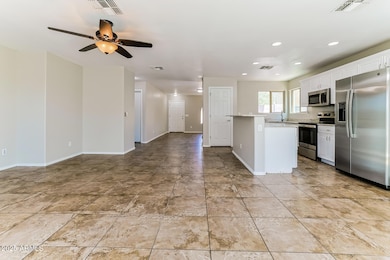 004-photo-living-room-14504354