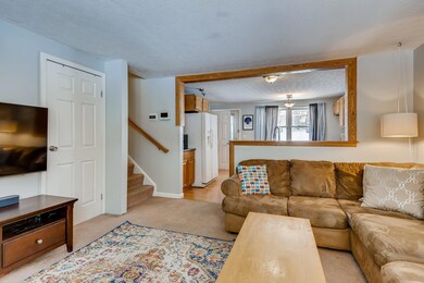 3044 Valley Creek Dr, Columbus, OH 43223 - photo 6