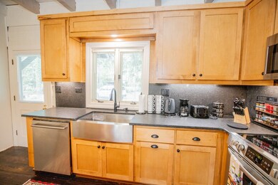 87 Lake Point Ln, Thomasville, GA 31757 - photo 6