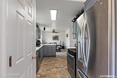 2911 Carriage Dr, Anchorage, AK 99507 - photo 6