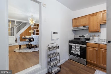 904 N Broadway, Baltimore, MD 21205 - photo 6