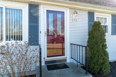 171 Halsey Rd, Woonsocket, RI 02895 - photo 2