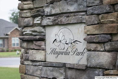 Convenient to schools, shopping and Redstone, but the community has scenic surroundings