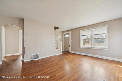 2001 S Martin Luther King Junior Blvd, Lansing, MI 48910 - photo 5