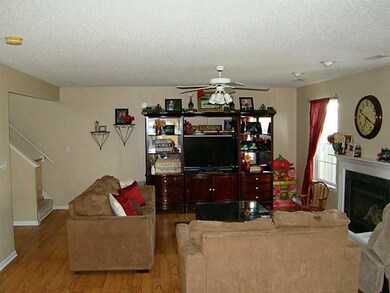 2281 Meadow Bend Dr, Columbus, IN 47201 - photo 4