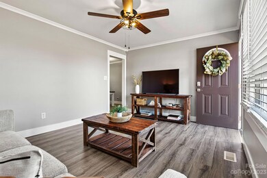 189 3rd Creek Rd, Statesville, NC 28677 - photo 5