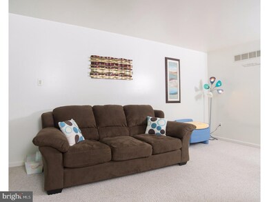 2202 Carriage Ln, Royersford, PA 19468 - photo 5