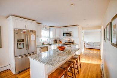 39 Monmouth Dr, Riverside, RI 02915 - photo 4