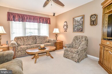 7715 Newington Forest Ave, Springfield, VA 22153 - photo 5