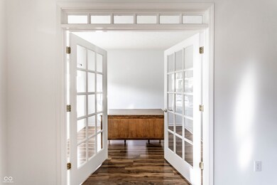 11244 Hearthstone Dr, Fishers, IN 46037 - photo 4