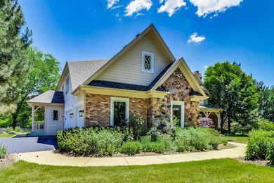 110 Deepwood Rd, Barrington, IL 60010 - photo 3