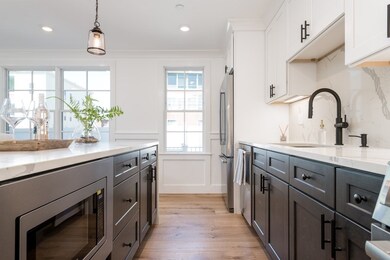 7 Dane St unit 2, Somerville, MA 02143 - photo 2