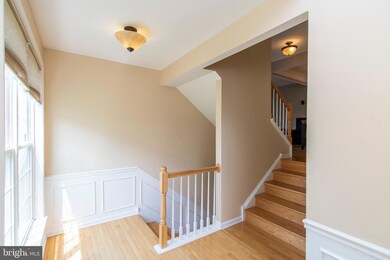 30 Almond Ct, Lafayette Hill, PA 19444 - photo 2