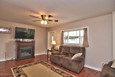 320 Cherry St, Dunmore, PA 18512 - photo 6