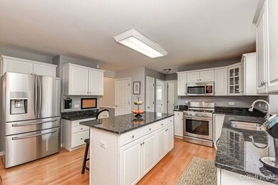 2107 Wicklow Rd unit 1, Naperville, IL 60564 - photo 6