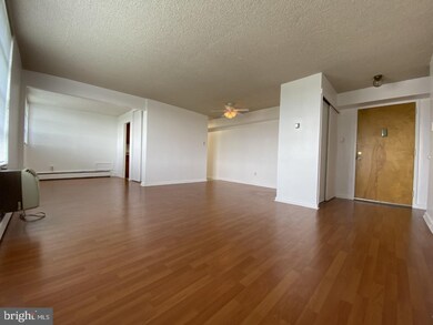 Radnor House unit 1027, Bryn Mawr, PA 19010 - photo 4