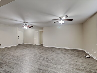 13811 Bearwood Rd, Houston, TX 77038 - photo 4