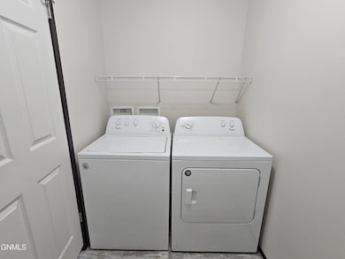 714 27th St W, Williston, ND 58801 - photo 3