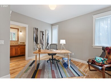 5287 W Sunset Dr, Lake Oswego, OR 97035 - photo 5