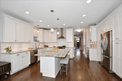 4847 N Seeley Ave, Chicago, IL 60625 - photo 7