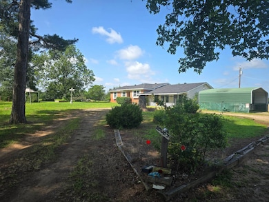 1236 N 4217 Rd, Hugo, OK 74743 - photo 4