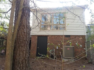 421 Brightwood Dr, Fayetteville, NC 28303 - photo 2