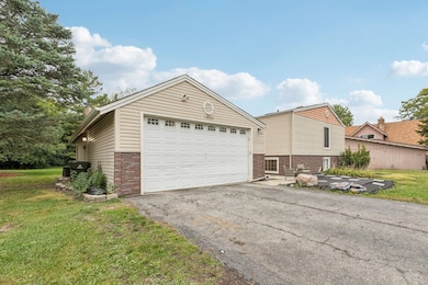 21008 Apollo Cir, Olympia Fields, IL 60461 - photo 2