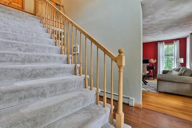 68 Holland Rd, Wakefield, MA 01880 - photo 4