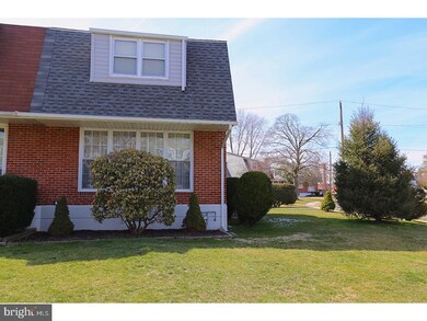 735 Hood Rd, Swarthmore, PA 19081 - photo 2