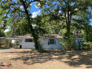 209 Evergreen St, Lufkin, TX 75904 - photo 2