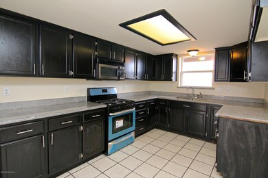 22070 N Triple j Ln, Paulden, AZ 86334 - photo 2