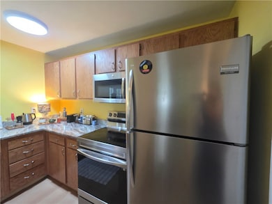 3266 Ward St unit 3, Oakland, PA 15213 - photo 5