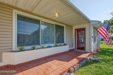 1901 Fair Drive Front porch