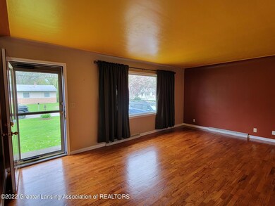 5722 Hilliard Rd, Lansing, MI 48911 - photo 6