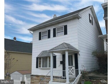 236 N Lehigh St, Tamaqua, PA 18252 - photo 2