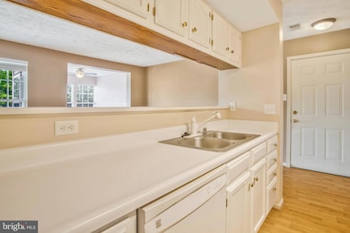 6205 Sandpiper Ct unit 210, Elkridge, MD 21075 - photo 7