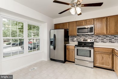 11724 Lone Tree Ct, Columbia, MD 21044 - photo 7