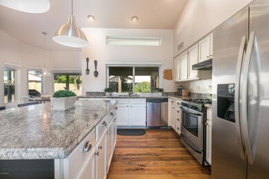 4420 E Vista Dr-10