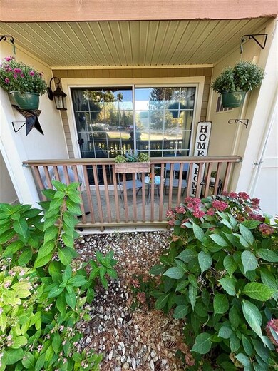 186 Cannongate III unit 3, Nashua, NH 03063 - photo 2