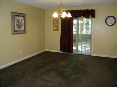 6126 E Meadow Ridge Rd, Columbus, IN 47203 - photo 7