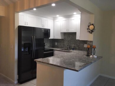 209 Windsor J, West Palm Beach, FL 33417 - photo 5