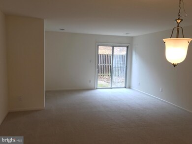 16264 Taconic Cir, Dumfries, VA 22025 - photo 6