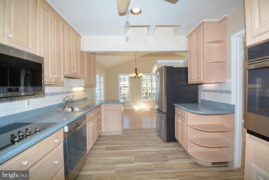 8419 Crown Place, Alexandria, VA 22308 - photo 6